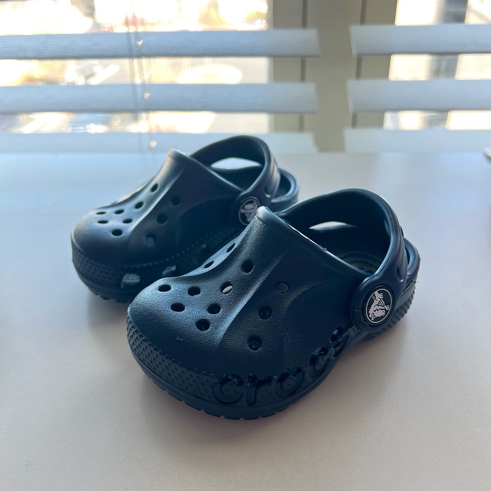 CROCS Kids Navy Blue Classic Clog